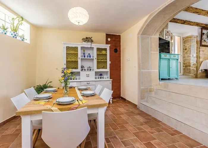 Апартаменты Traditional Stone *