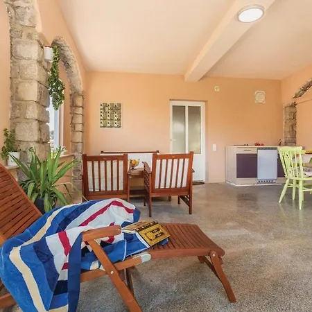 Apartman Traditional Stone *