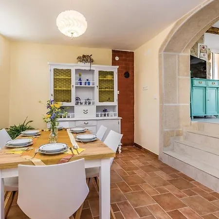 Apartman Traditional Stone *